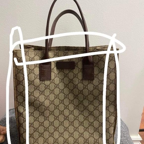 Gucci pvc tote- -5.2”x12.2”x11.5” inches price authentic ✅ with stain on canvass - Picture 13 of 14